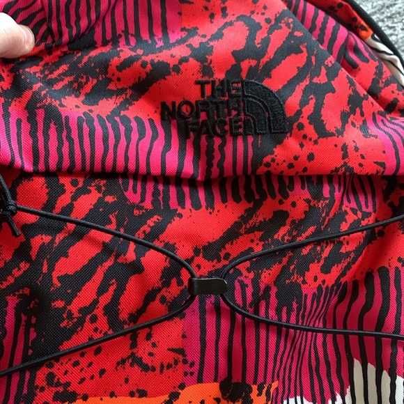 The North Face Women’s Borealis Commuter Laptop Backpack Fiery Red Abstract NWT - Picture 8 of 16